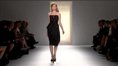 Абстрактное искуство от Calvin Klein