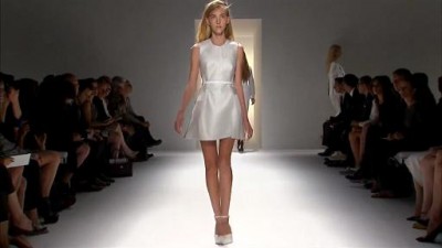 Абстрактное искуство от Calvin Klein