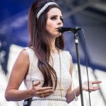 Лана Дель Рей не будет лицом Версаче