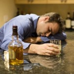 Як змусити чоловіка кинути пити, без його згоди? Народні рецепти від пияцтва.